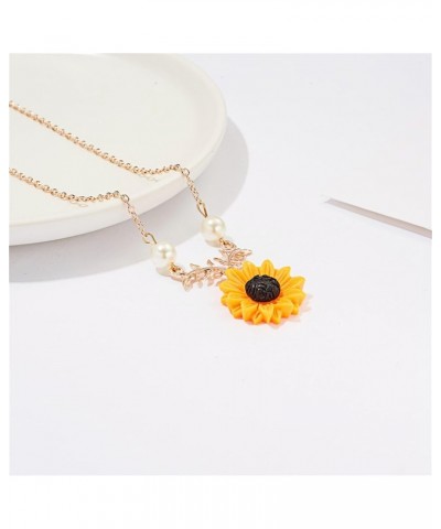 Sunflower Pearl Pendant Necklace Gold Silver Plated Handmade Sweet Summer Resin Daisy Flower with Leaf Faux Pearl Chain Neckl...